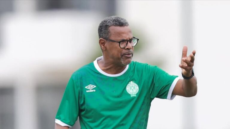 إقالة لسعد الشابي مدرب الرجاء أول ضحايا البطولة المغربية